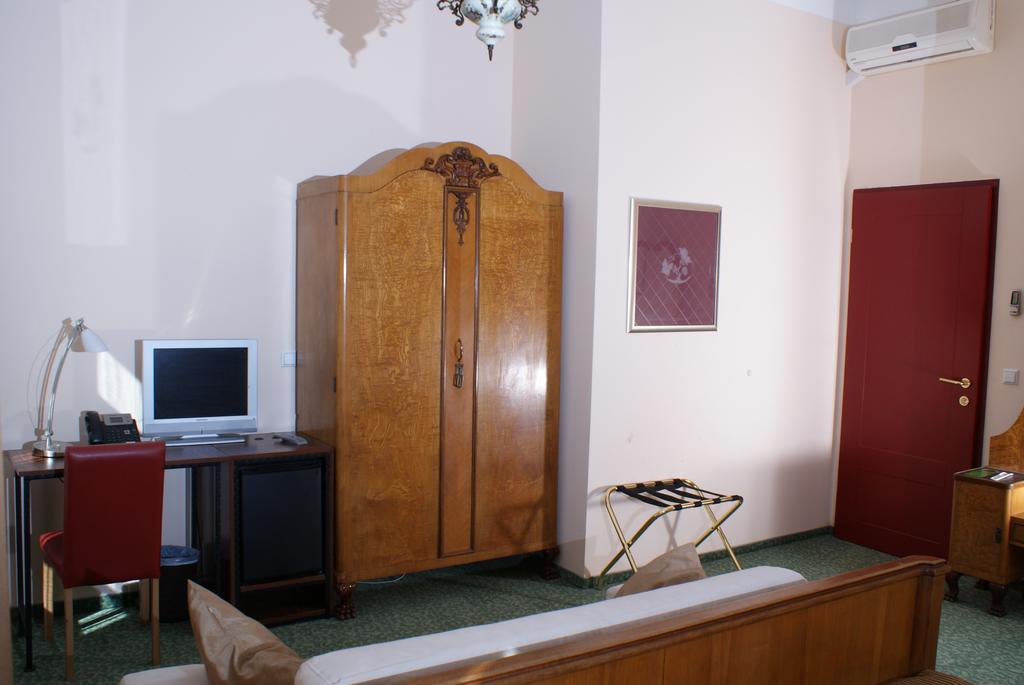 Hotel Park Ptuj Eksteriør billede