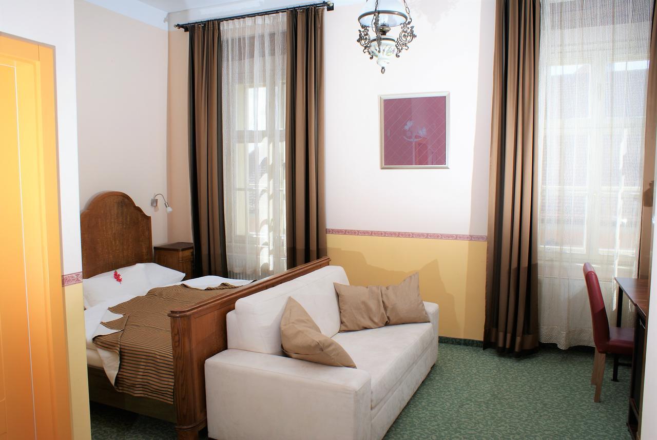 Hotel Park Ptuj Eksteriør billede