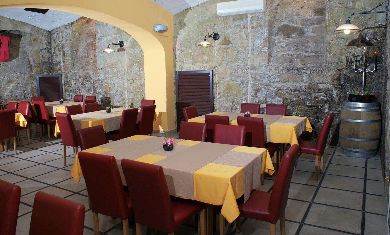 Hotel Park Ptuj Eksteriør billede